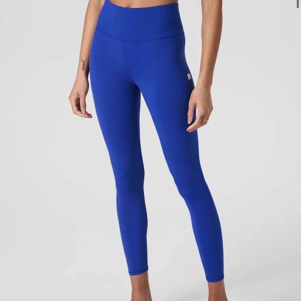 NWT vuori allthefeels leggings short length - Picture 2 of 2